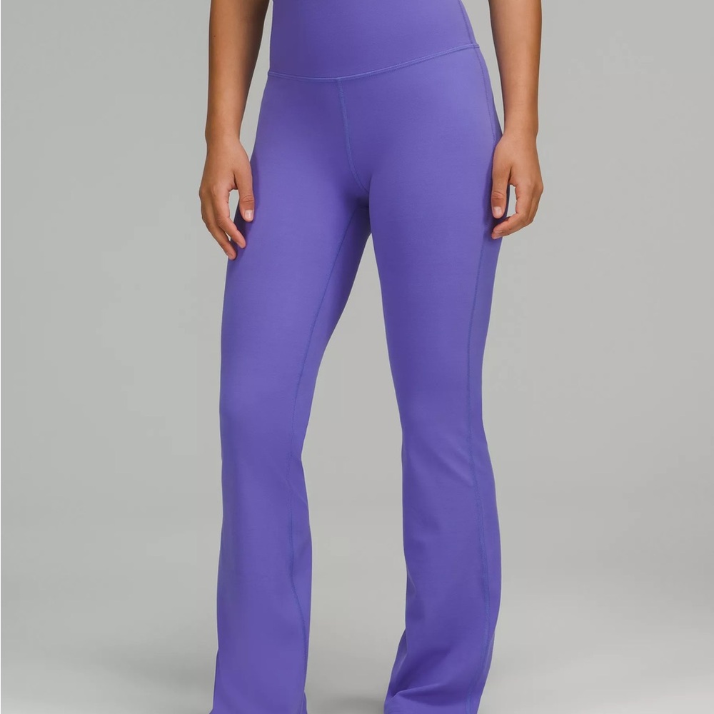 Lululemon Groove Nulu Super-High-Rise Flared Pant (Regular)